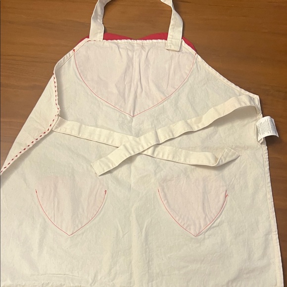 Pottery Barn Kids Red and cream Heart Apron - Picture 4 of 4